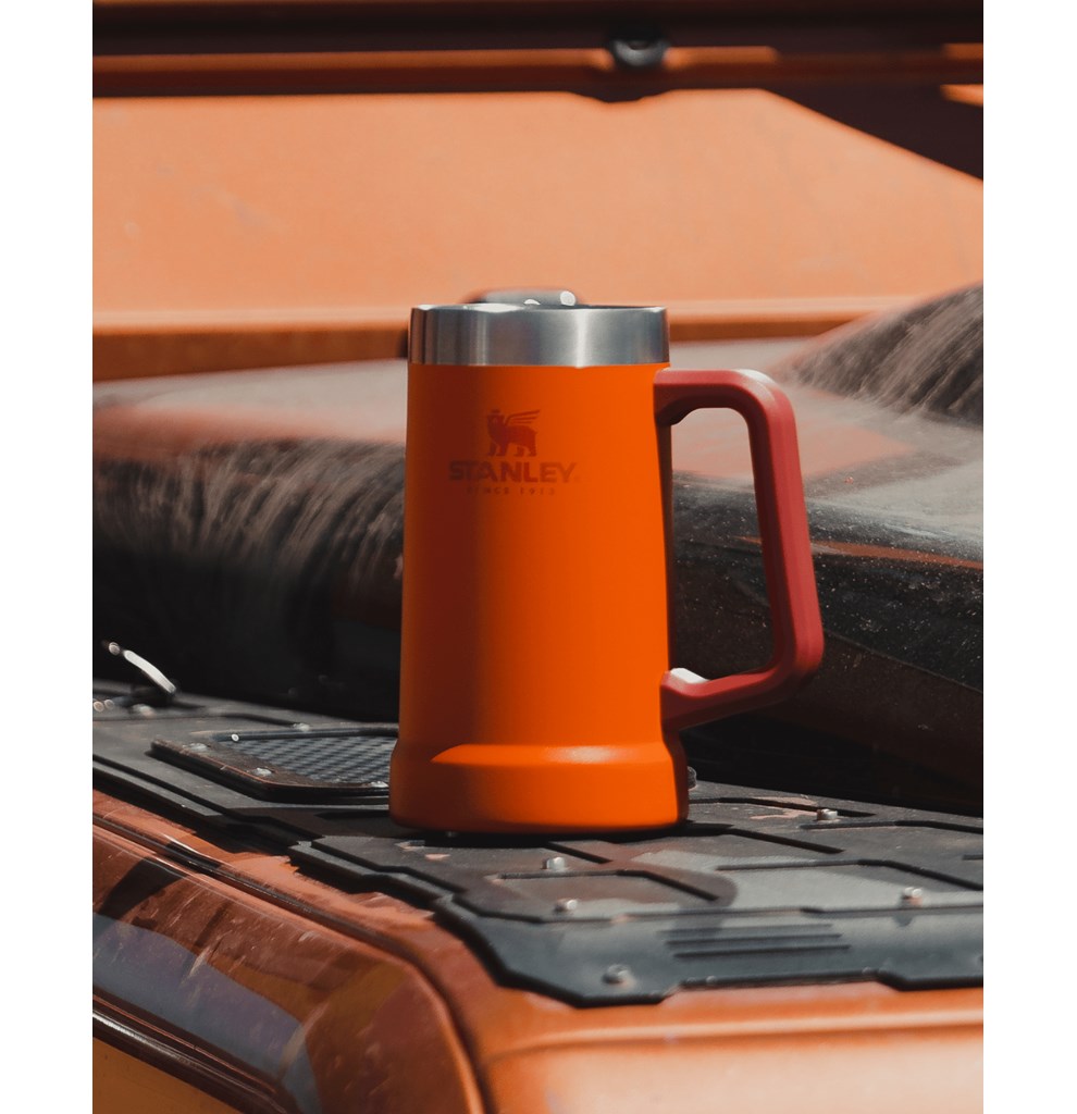 Caneca Térmica de Cerveja Stanley Signal Orange | 709ML